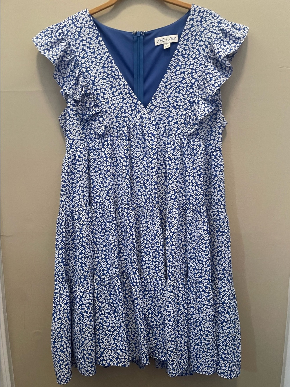 SHE + SKY Blue White Ditsy Floral Ruffle Tiered V-Neck Dress Size L